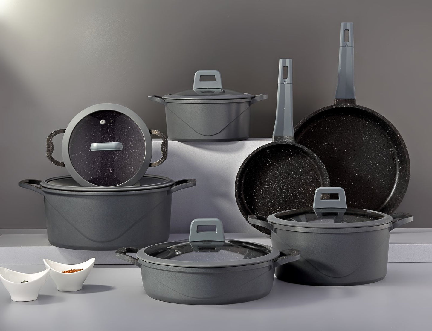 Vivaldi - 12-Piece - Cookware Set – Die-Cast Granite - Ruby