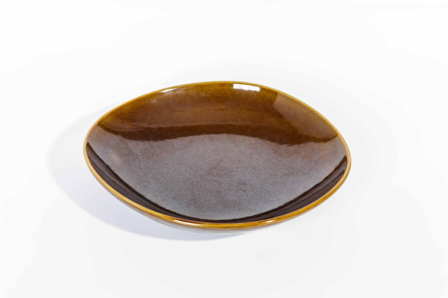 Reactive Glaze Brown Dinner - 18 pieces - R40